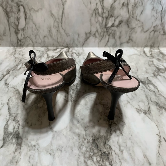 Vera Wang | Bow Detail Ankle Strap Heels - Picture 3 of 6